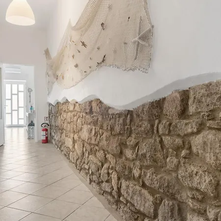Al Centro Del Borgo كالاسيتا